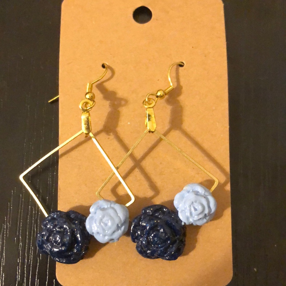Blue flower earrings